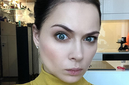 Настасья Самбурская опубликовала провокационное фото в подгузниках