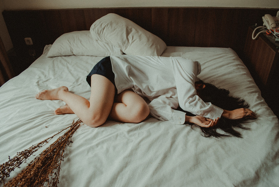 Постельный режим: 10 плюсов (и столько же минусов) сна в отдельных спальнях