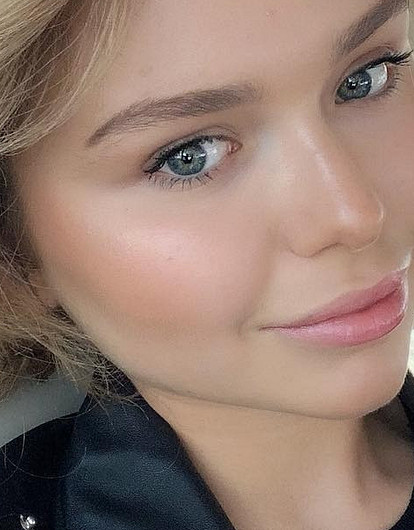 Стеша Маликова показала наряд в стиле спорт-шик (ты тоже такой захочешь)