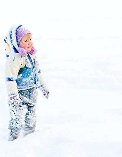 Еще не месяц май: ребенок обморозил щеки, что делать