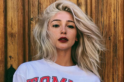 15 гифок с Настей Ивлеевой на все случаи жизни