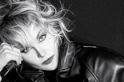 Рената Литвинова выложила честное фото без макияжа