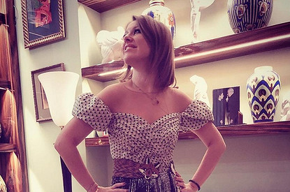 Ксения Собчак села на шпагат в пародии на Анастасию Волочкову