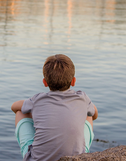 Что делать, если ребенок истерит (спойлер — наказывать не надо)