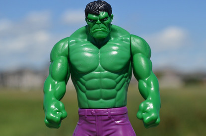 Внимание — агрессор! Отступай без боя