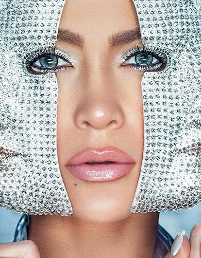 Дженнифер Лопес поделилась трогательным фото с женихом и детьми