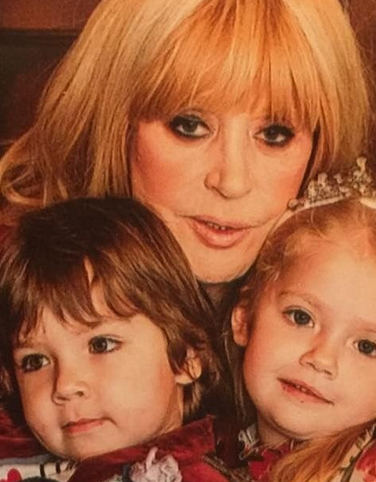 Родственники довели Аллу Пугачеву до слез в День рождения