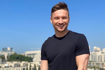 Бывшая любовница Гуфа закидывает любовными сообщениями Сергея Лазарева