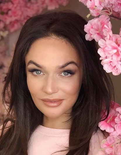 Алена Водонаева раскритиковала браки «мужчин за 50» с молодыми девушками