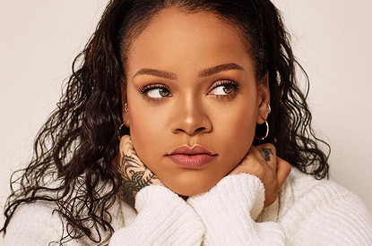 Рианну обвинили в расизме