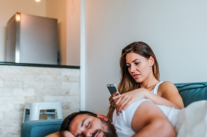 Он врет тебе по мелочам: зачем (и как с этим жить)