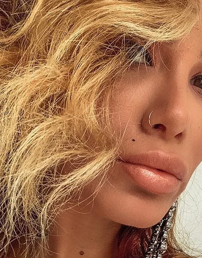 Айза Анохина попала в реанимацию в Камбодже