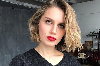 До и после: Дарья Мельникова побрилась налысо