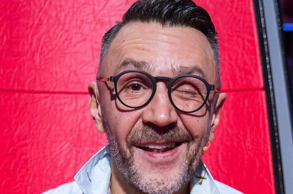 Сергей Шнуров и Артемий Лебедев создали прощальный логотип «Ленинграда» (и запустили мерч)