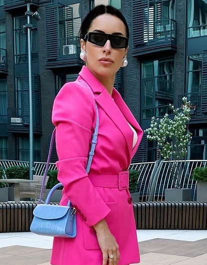 Тина Канделаки поддержала #пулядураchallenge Светланы Лободы (спорим, не повторишь)