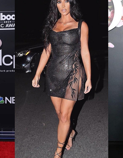 Какие мини-платья выбирают звезды и с чем их носят