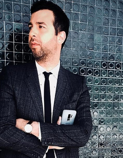 Иван Ургант опубликовал фото дочери в ее 11-й день рождения (вся в отца)