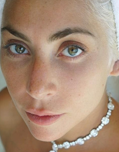 Леди Гага выступила против закона о запрете абортов