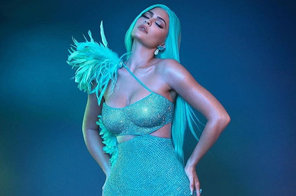 #рукалицо: сколько стоит пластика Кайли Дженнер