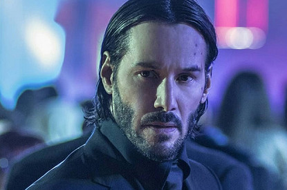 Киану Ривз ответил на вопросы фанатов и поиграл с щеночками