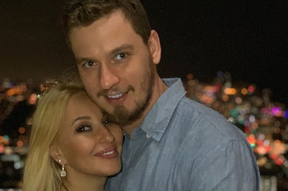 Лера Кудрявцева опубликовала фото в купальнике с семейного отдыха на яхте