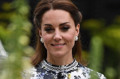 Пластыри на пальцах Кейт Миддлтон привлекли внимание британских СМИ