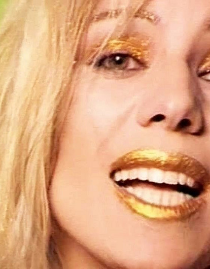 Как это развидеть: самые дикие клипы российских звезд из 90-х