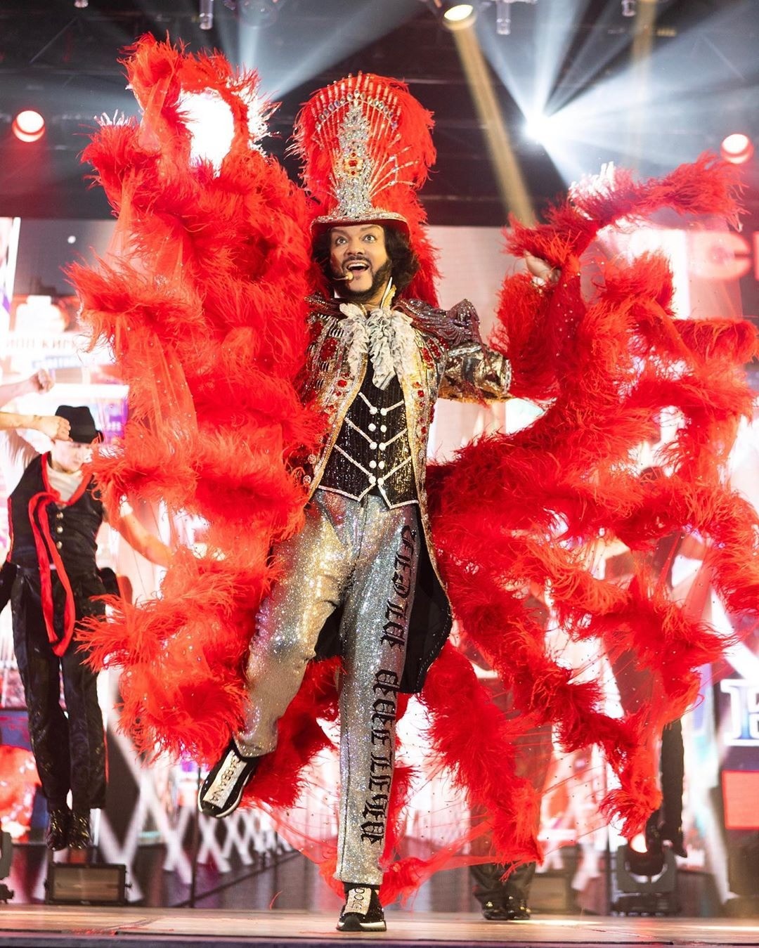 Сценические костюмы Филипп Бе&#...