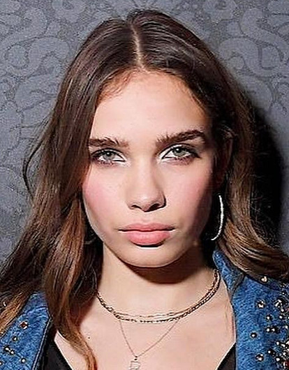 Сын Дэвида Бэкхема и его подружка устроили драку в Каннах