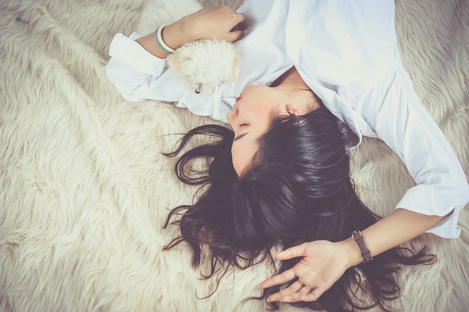 Как быстро уснуть: нашли 9 способов засыпать всего за минуту
