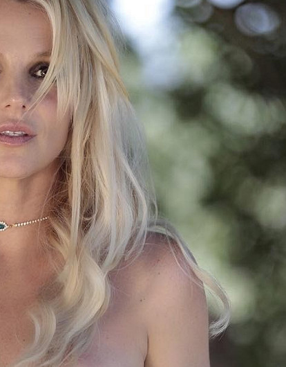 Бритни Спирс опровергла слухи о рецидиве жарким фото в бикини