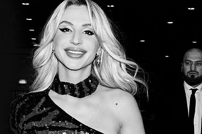 Сексуальные движения Светланы Лободы напомнили Александру Буйнову танец вприсядку