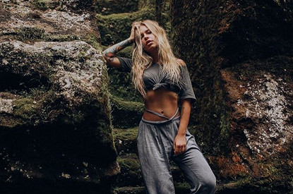 Рита Дакота требует, чтобы все женатые мужчины носили кольцо