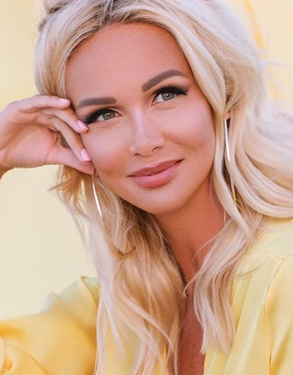 Виктория Лопырева вернулась в Москву через полгода после родов