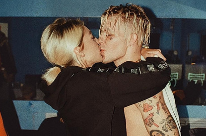 Настя Ивлеева и Элджей улетели в медовый месяц (внезапно)