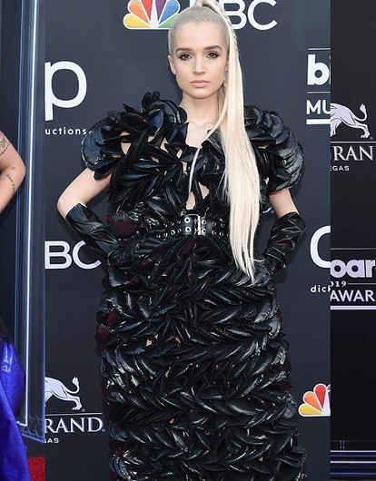 «Садись, два!» Худшие наряды звезд за прошлую неделю