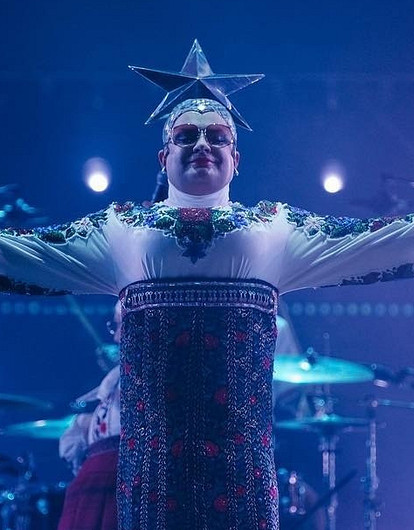 Кэмп по-нашему: российские звезды, которые уделали бы всех на Met Gala