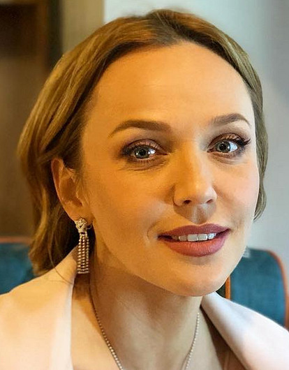 Альбина Джанабаева восхитила поклонников фото без макияжа