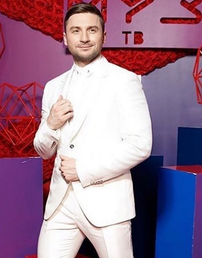 «Злыдень Лазарев»: певец ответил на слухи о конфликте со Светланой Лободой