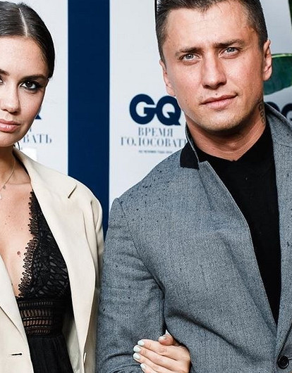 Агата Муцениеце и Павел Прилучный уединились на пляже в Сочи (видео)