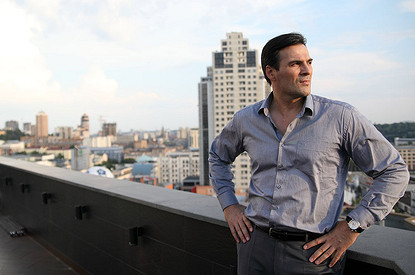 Наши люди в Америке: биография и личная жизнь Александра Дьяченко (15 любопытных фактов, которые ты не знала)