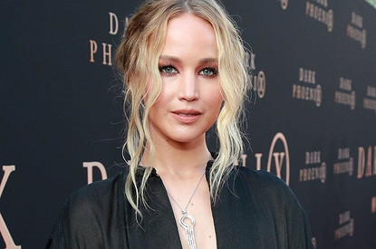 «Я расплакалась»: подруги Дженнифер Лоуренс не пришли на ее девичник