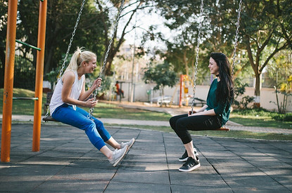 Поболтаем? 4 причины обсудить свою личную жизнь с подругой