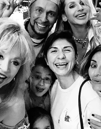 Алла Пугачева и Светлана Лобода устроили совместный семейный вечер (видео)