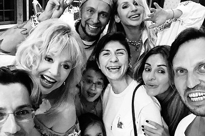 Алла Пугачева и Светлана Лобода устроили совместный семейный вечер (видео)