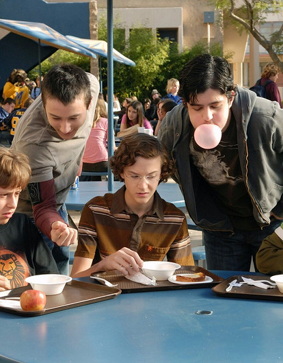 Ребенка обижают в школе: что делать родителям