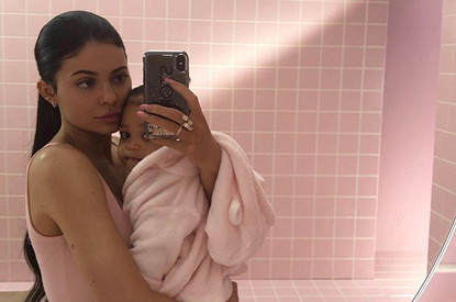 Дочь Кайли Дженнер срочно госпитализировали из-за приступа аллергии