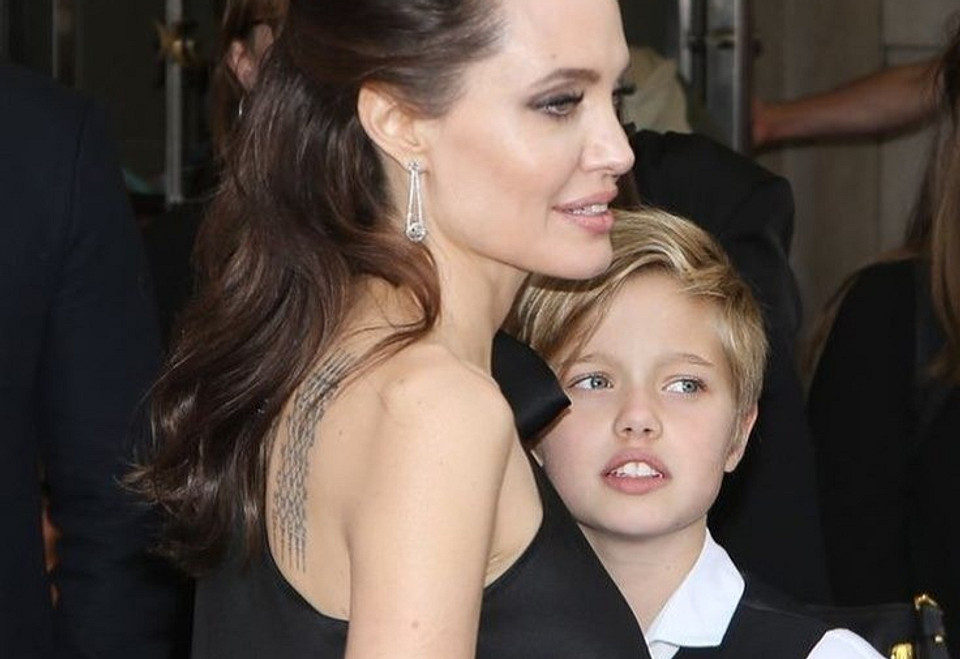 Семеро по лавкам: как сейчас живут Анджелина Джоли и ее дети