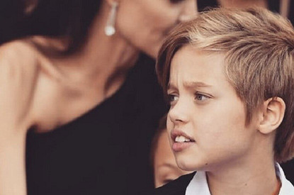 Дочь Анджелины Джоли начала подготовку к смене пола