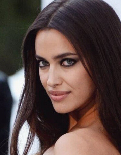 СМИ: Ирина Шейк съехала от Брэдли Купера